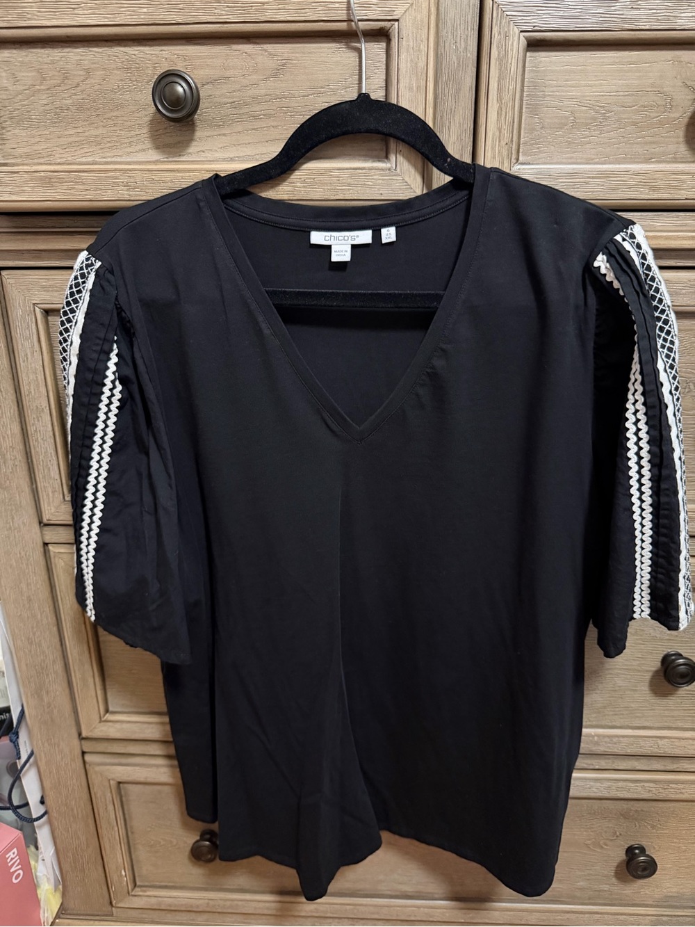Chico's Black V-Neck Short Sleeve Top with White Sleeve Trim